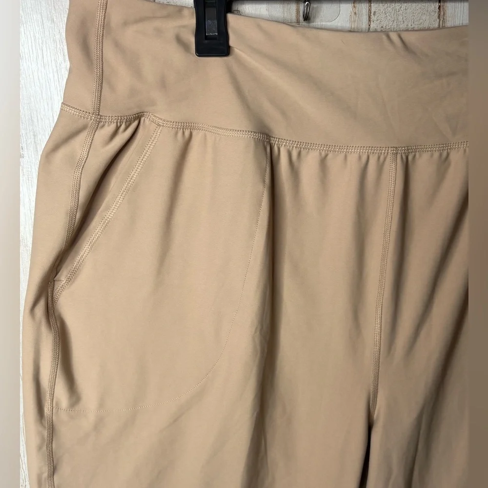 Old Navy Active Powersoft High Rise Beige Jogger Pants Size 2X NWT - Picture 5 of 11